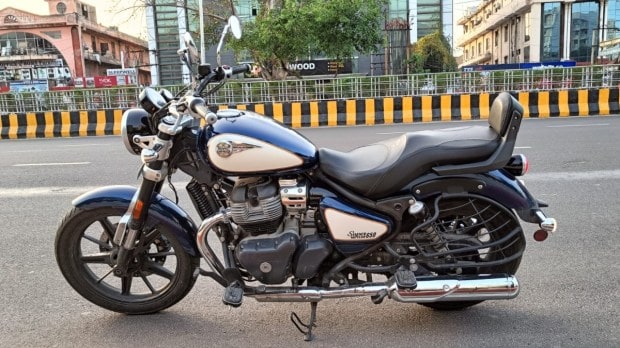 Royal-Enfield-Super-Meteor-650_