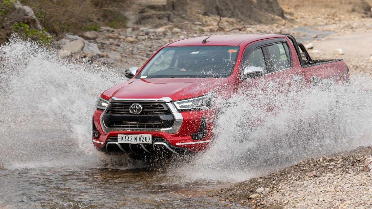 Toyota Hilux Review