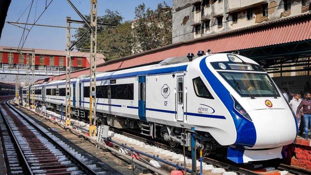 Vande Bharat Express,Delhi-Bhopal Vande Bharat,Madhya Pradesh Vande Bharat Express,Vande Bharat,Vande Bharat Express,chennai-coimbatore vande bharat