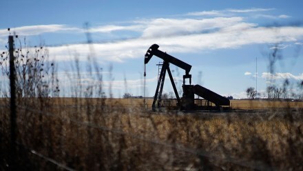 oil and gas, extraction, reservoirs, distribution, economic transformation, digitalization, self-sustainability, technology, workforce productivity, blockchain, supply chain, stimulation techniques
