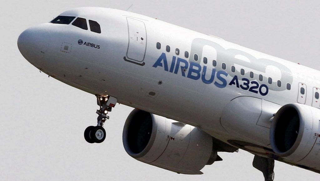 Airbus, Boeing, manufacturing, civil aviation, jetliner plants, passenger jet assembly, supply chains, investment, volume