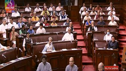Mallikarjun Kharge's quip left both members of the House in splits. (Photo: Sansad TV/Screengrab)