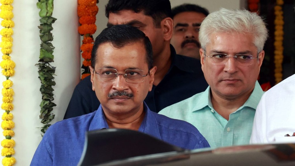 Gahlot has announced that schools and industries will collaborate to develop professional skills for children at Schools of Applied Learning. Gahlot has announced that schools and industries will collaborate to develop professional skills for children at Schools of Applied Learning.