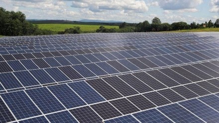 solar incentive, Reliance Industries, Tata Power, domestic manufacturing, imports, JSW Energy, supply chains, Make in India, Solar Energy Corp