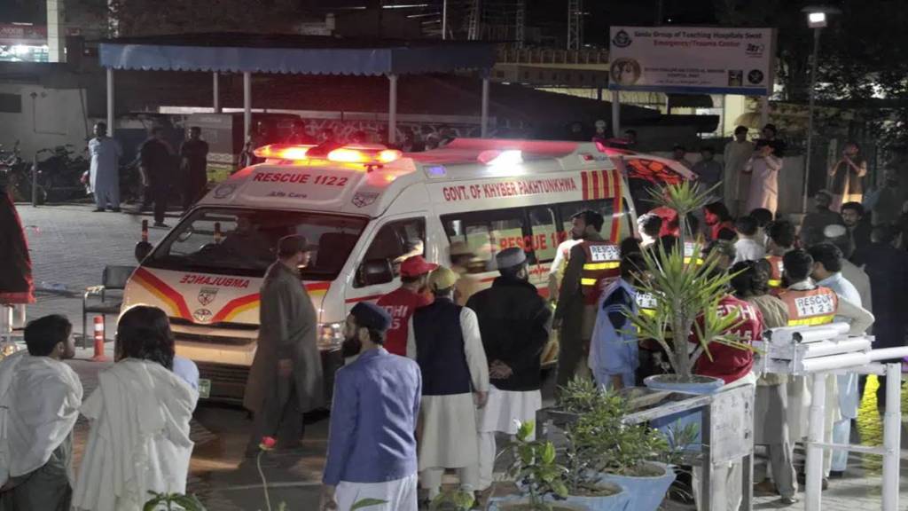 earthquake in Pakistan Afghanistan