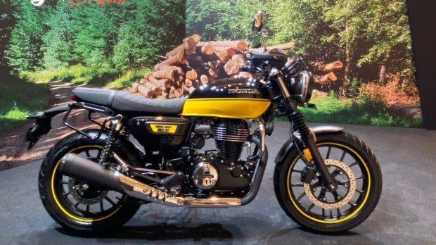 Honda CB350 RS SUV CustomPrice Rs. 7,500Honda CB350 RS SUV Custom kit aims to make the bike more off-road friendly and rugged. It gets a short visor, knuckle guards, blacked-out exhaust pipes and pannier stays for carrying luggage.