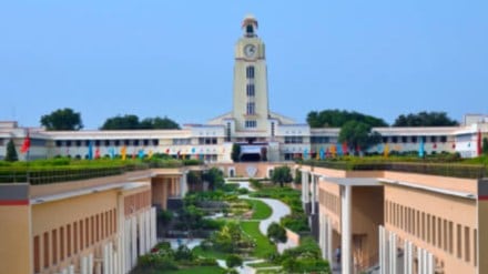 BITS Law School offers two integrated degree programmes- B.A. LL.B. (Hons.) and B.B.A. LL.B. (Hons.).