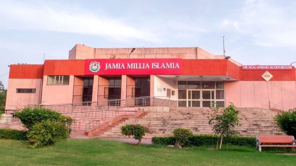 Delhi HC seeks response ofJMI, education ministry on EWS quota plea Delhi HC seeks response ofJMI, education ministry on EWS quota plea