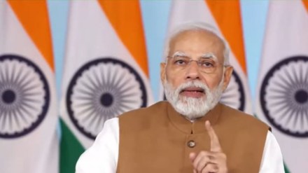 Gujarat HC says PMO need not furnish PM Modi’s degrees, imposes fine on Kejriwal