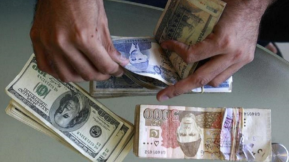 Pakistan economy, IMF, fund, disbursement, interest rate, IMF deal, credit score, investors, business policies