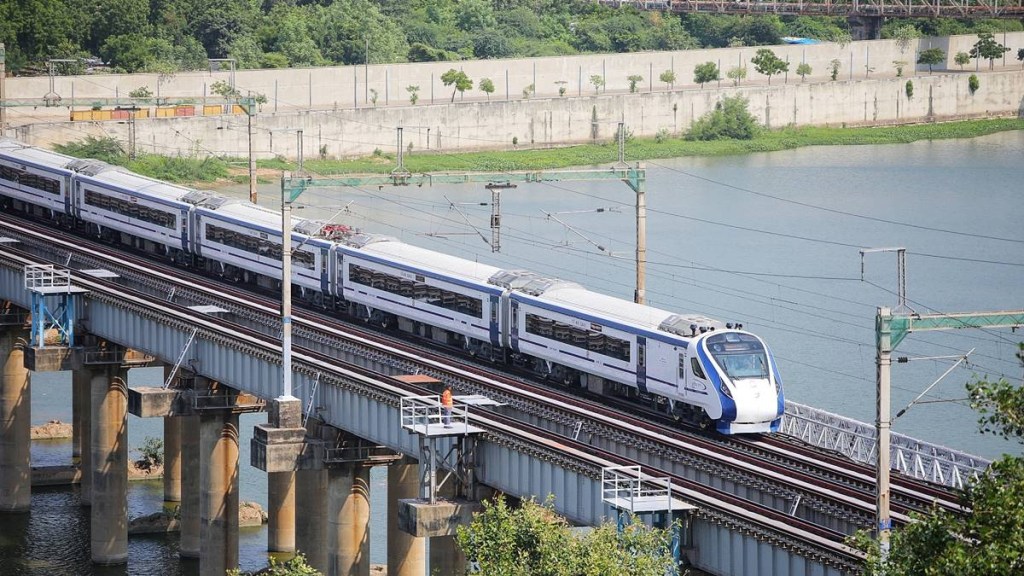 vande bharat, vande bharat train, vande bharat express, indian railways, railways, aluminium train, irctc, rajdhani, shatabdi, Integral Coach Factory, icf, icf chennai, vande metro