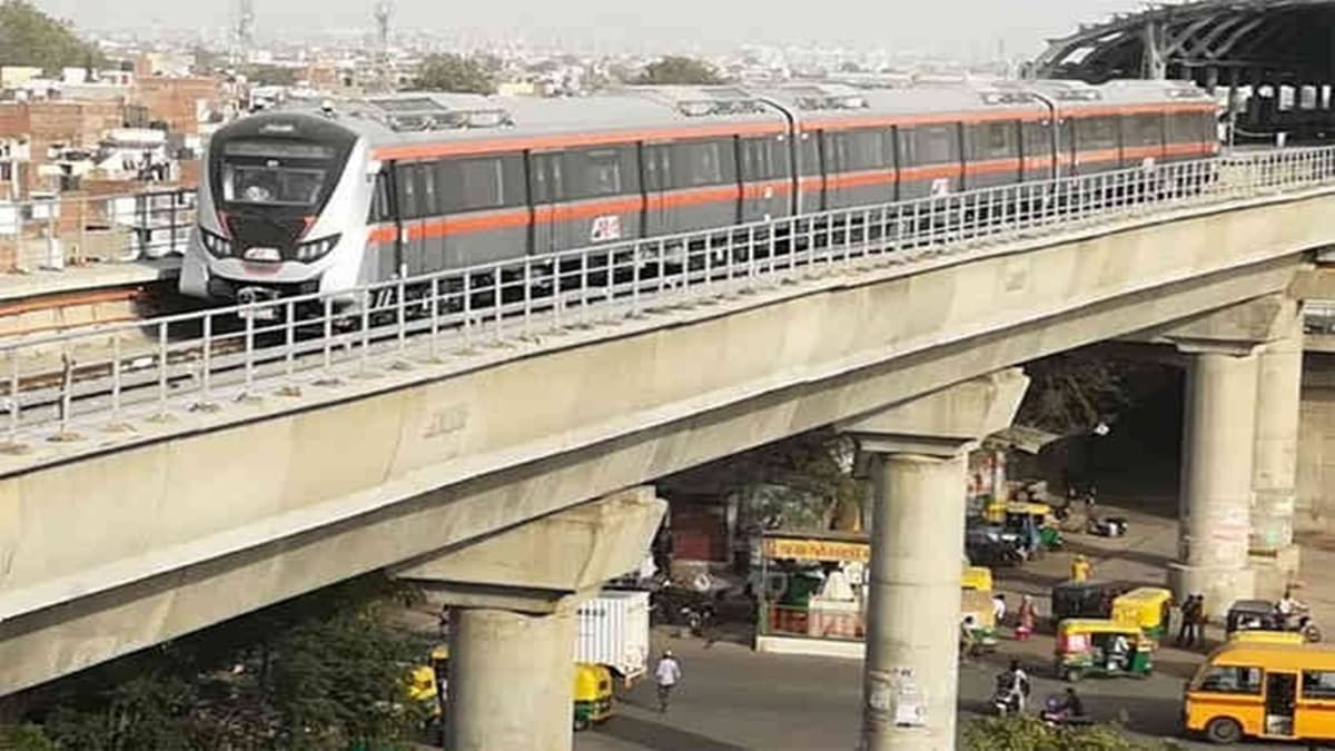 gujarat metro, gujarat metro rail corporation limited, gujarat metro tender, gujarat metro rail news, siemens, rvnl, rail electrification, metro rail,