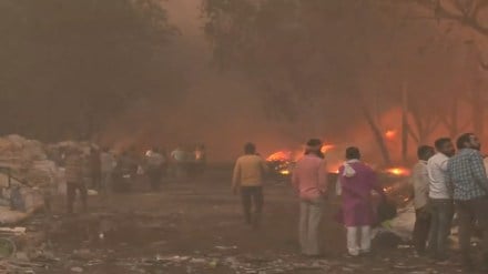 delhi fire, fire at tikri kalan, delhi fire news,