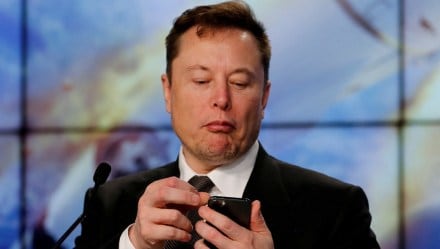 Twitter, Microsoft, Elon Musk, lawsuit, legal action, advertising platform, advertising revenue, database, Smart Campaigns, API, layoff