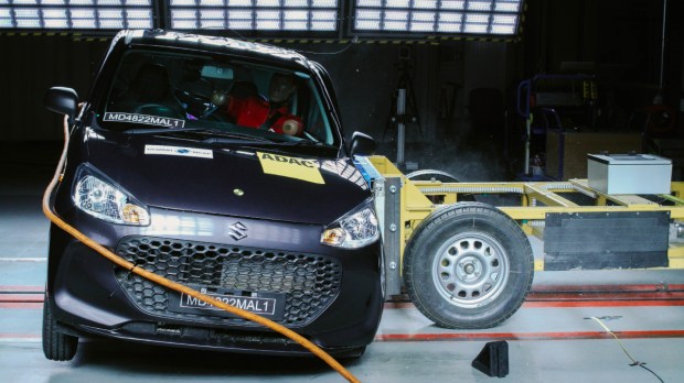 Maruti Suzuki Alto side impact.