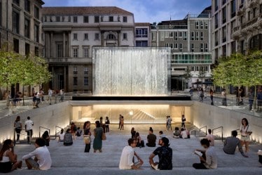 Apple retail store