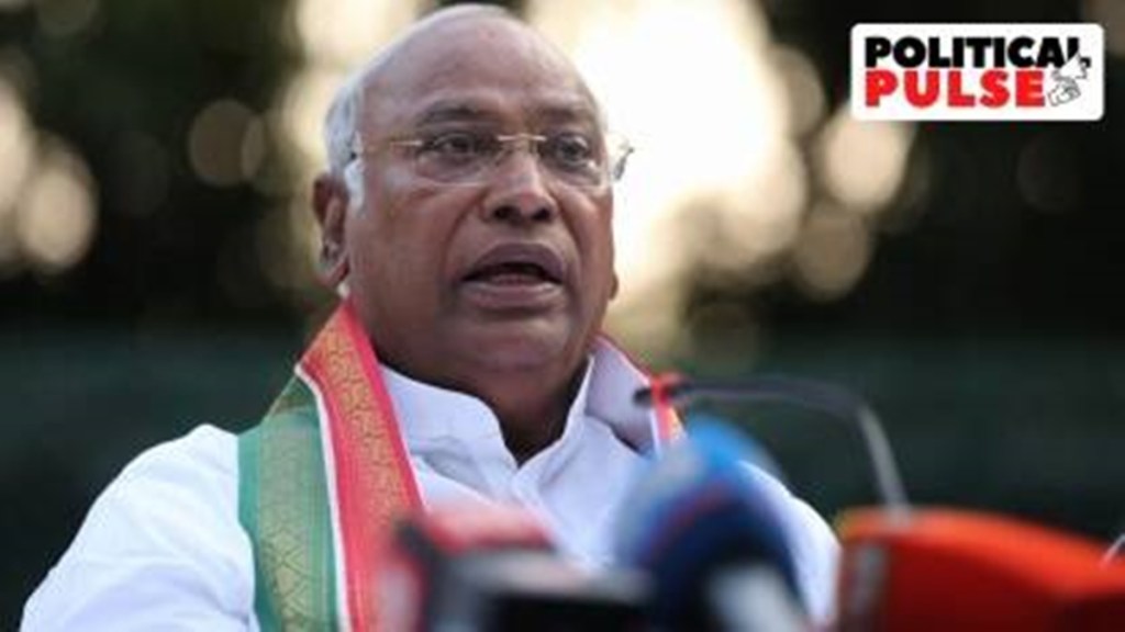 PM Modi likened to a snake
