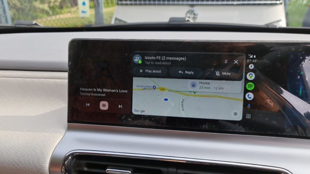 mg comet ev screen