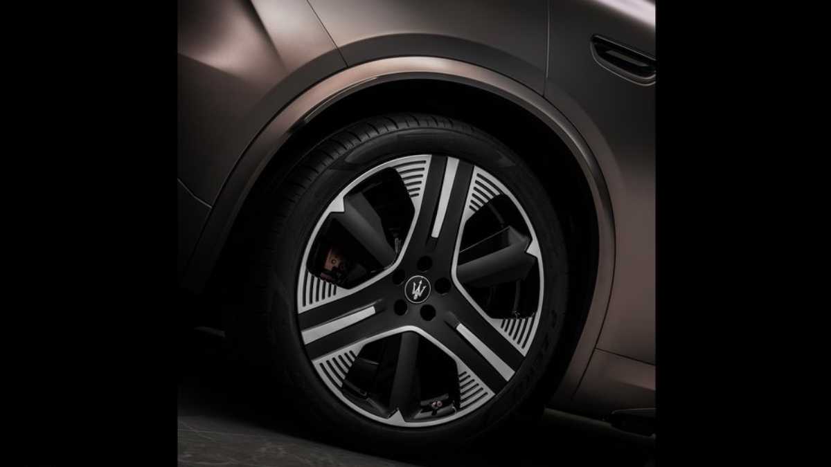 The all-electric SUV is available with 19, 20, or 21-inch wheels.