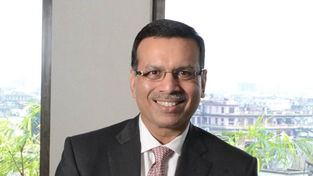 Sanjiv Goenka, Sanjiv Goenka lifestyle, Harsh Goenka, Sanjiv Goenka education, Sanjiv Goenka money, Sanjiv Goenka salary, mukesh ambani, Sanjiv Goenka family, lifestyle