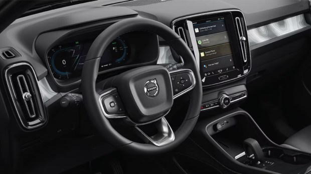 volvo xc40 recharge features