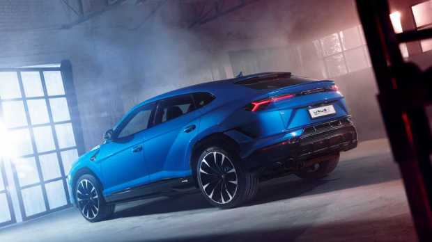 The new Urus S features all the right Lamborghini design language, but is focused on being more comfortable.