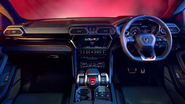 The Urus S gets six driving modes: Strada, Sport, Corsa, Terra, Neve and Sabbia, and a EGO mode to offer a comfortable driving experience.