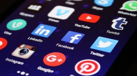 social media platforms facebook, youtube, instagram, twitter, ott platforms, digital media platforms, social media influencers, youtube influencers, cait, traders body, confederation of all india traders