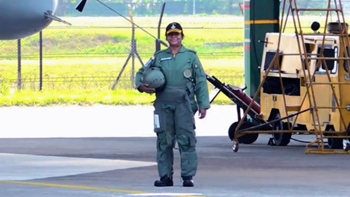 Droupadi Murmu, President, Murmu, Su-30 aircraft, President of India, Defence