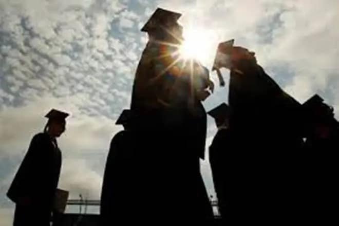 Athena Education sets admissions record with over 700 acceptances to global universities