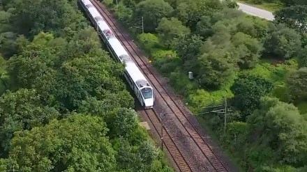 dehradun anand vihar vande bharat, dehradun anand vihar vande bharat express, delhi dehradun vande bharat, delhi dehradun vande bharat express, delhi dehradun vande bharat stops, delhi dehradun vande bharat timing, delhi dehradun vande bharat route map, delhi dehradun vande bharat inaugural run,