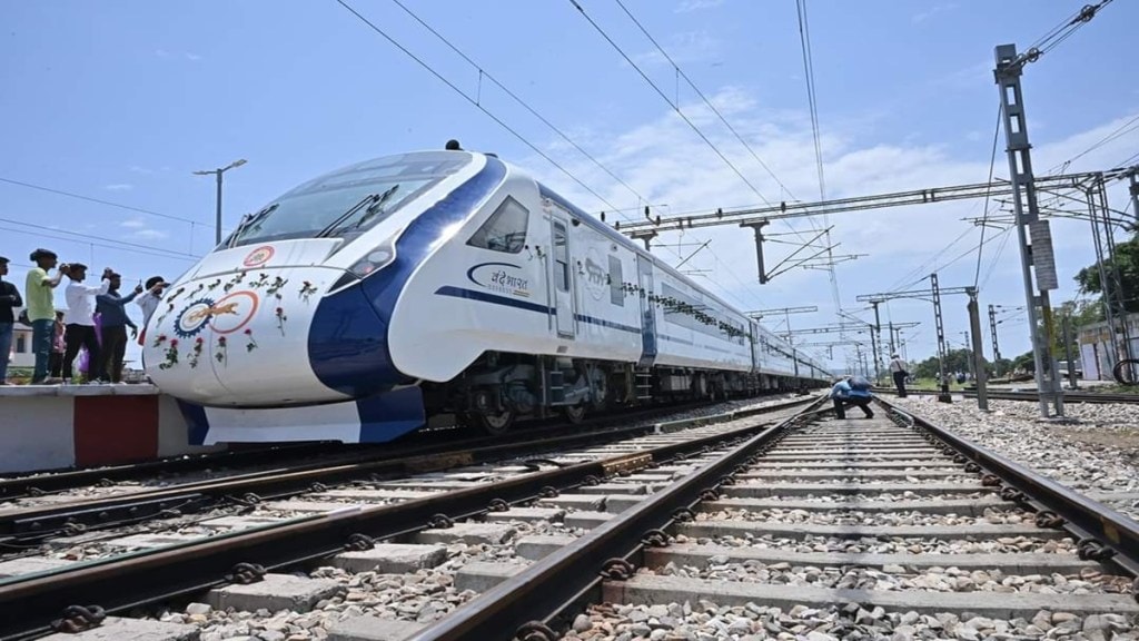 Dehradun-Delhi Vande Bharat Express, Dehradun-Delhi Vande Bharat Express commercial service, Dehradun-Delhi Vande Bharat Express commercial run, Dehradun-Delhi Vande Bharat, Dehradun-Delhi Vande Bharat Express stoppages, stoppages of Dehradun-Delhi Vande Bharat Express, Dehradun-Delhi Vande Bharat Express fare, Dehradun-Delhi Vande Bharat Express ticket booking, Dehradun-Delhi Vande Bharat Express timing, time table of Dehradun-Delhi Vande Bharat Express,