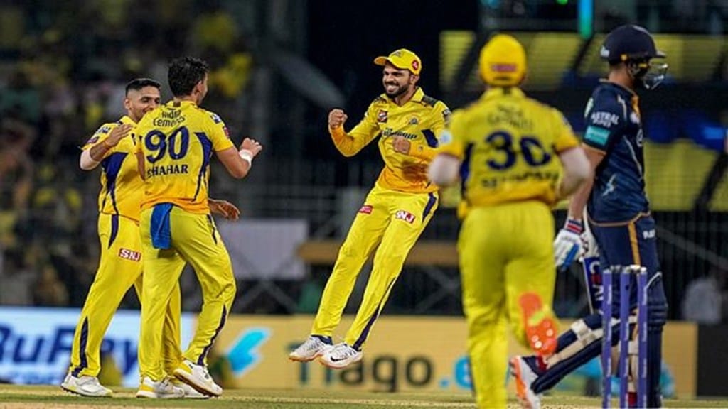IPL Qualifier 1 Live: Gujarat Titans tackled Chennai Super Kings at the MA Chidambaram Stadium. IPL Qualifier 1 Live: Gujarat Titans tackled Chennai Super Kings at the MA Chidambaram Stadium.