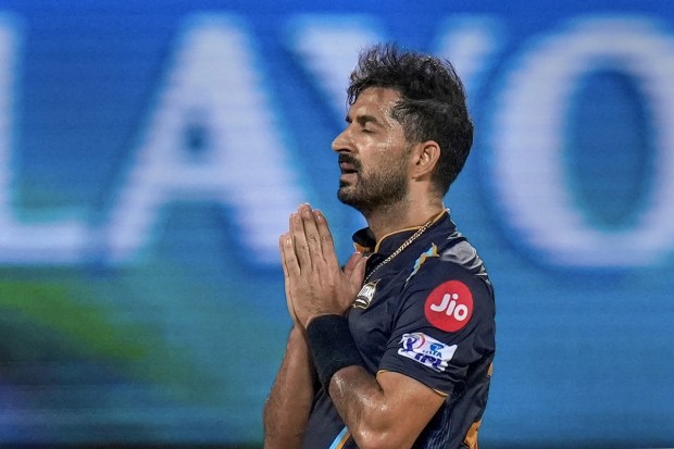 Gujarat Titans bowler Mohit Sharma celebrates the wicket of Chennai Super Kings batter Ruturaj Gaikwad. (PTI Photo)