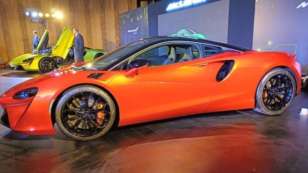 mclaren artura