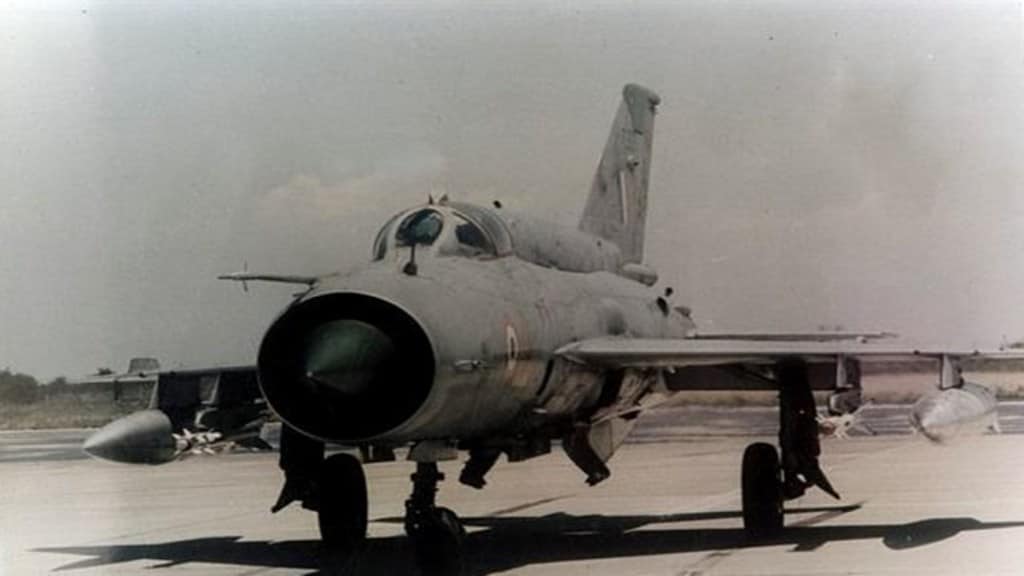Indian Air Force, Chief of Air Staff, Line of Control, Cabinet Committee on Security, Kargil, Mi-17, Army-Air Force, AOC, J&K, Operation Safedsagar, Tiger Hill, GPS, Combat Air Patrolling, 15 Corps