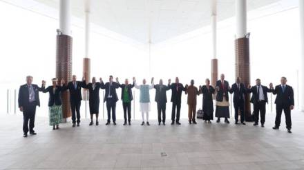 PM modi with Pacific island leaders