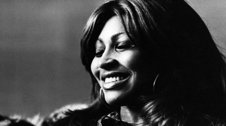 Tina Turner, Tina Turner dead, who is Tina Turner, Tina Turner songs, Tina Turner rock queen, Tina Turner life, Tina Turner journey, Tina Turner net worth, lifestyle, entertainment