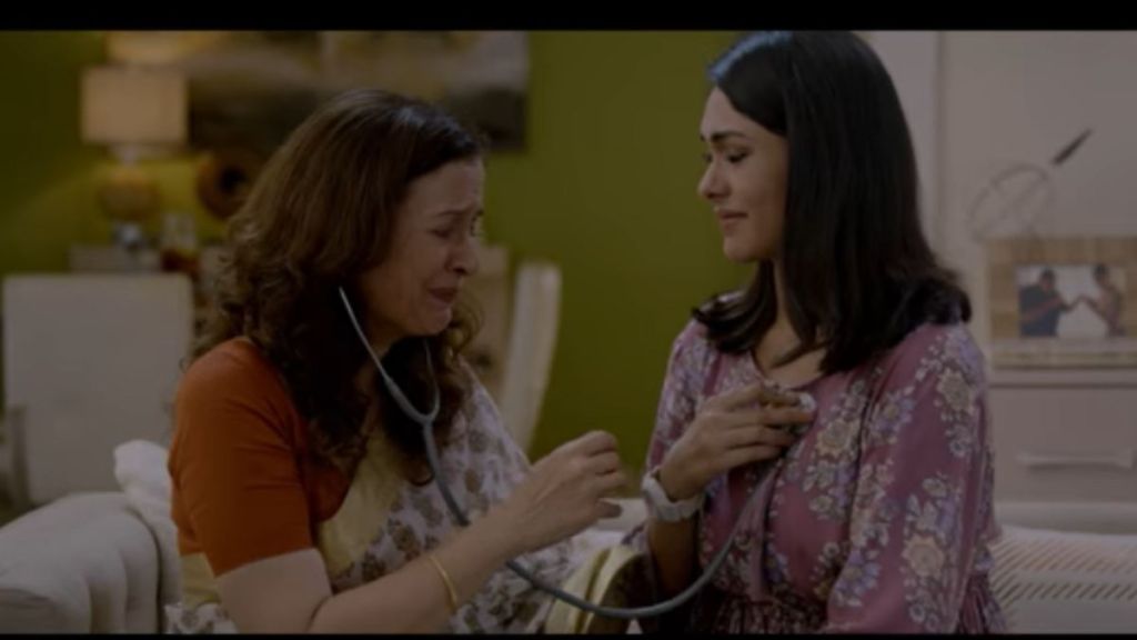 The organ donation campaign shows recipients visiting donor homes