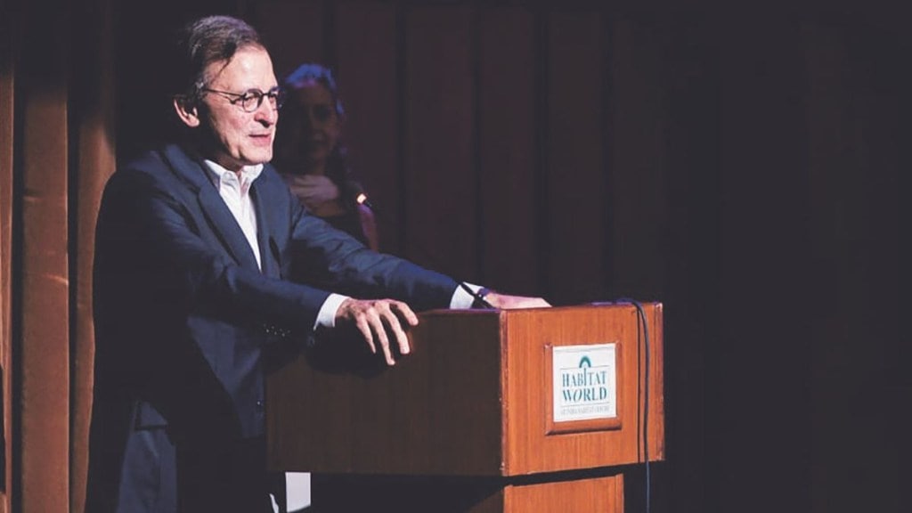 Over 19,500 languages or dialects are reportedly spoken as mother tongues in India. Over 19,500 languages or dialects are reportedly spoken as mother tongues in India.