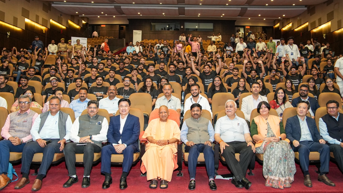 Samsung Innovation Campus empowers 383 students in future tech domains at University of Lucknow Samsung Innovation Campus empowers 383 students in future tech domains at University of Lucknow