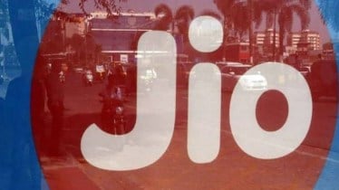 reliance jio, tesla