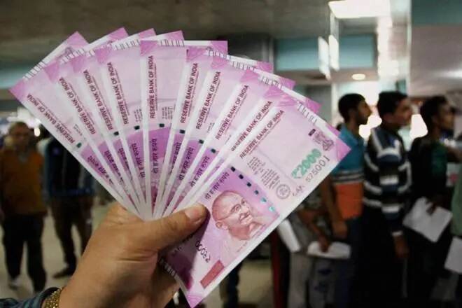 banks, profit, margin, lending margins, RBI, Rs 2000 note, currency, low cost deposits banks, profit, margin, lending margins, RBI, Rs 2000 note, currency, low cost deposits