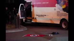 truck crash into white house