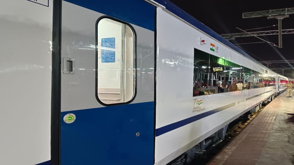 KSR Bengaluru-Dharwad Vande Bharat Express, KSR Bengaluru-Dharwad Vande Bharat Express route, KSR Bengaluru-Dharwad Vande Bharat Express fare, KSR Bengaluru-Dharwad Vande Bharat Express trial run, KSR Bengaluru-Dharwad Vande Bharat Express fare chart, KSR Bengaluru-Dharwad Vande Bharat Express news, KSR Bengaluru-Dharwad Vande Bharat Express latest news, another vande bharat express, vande bharat express,