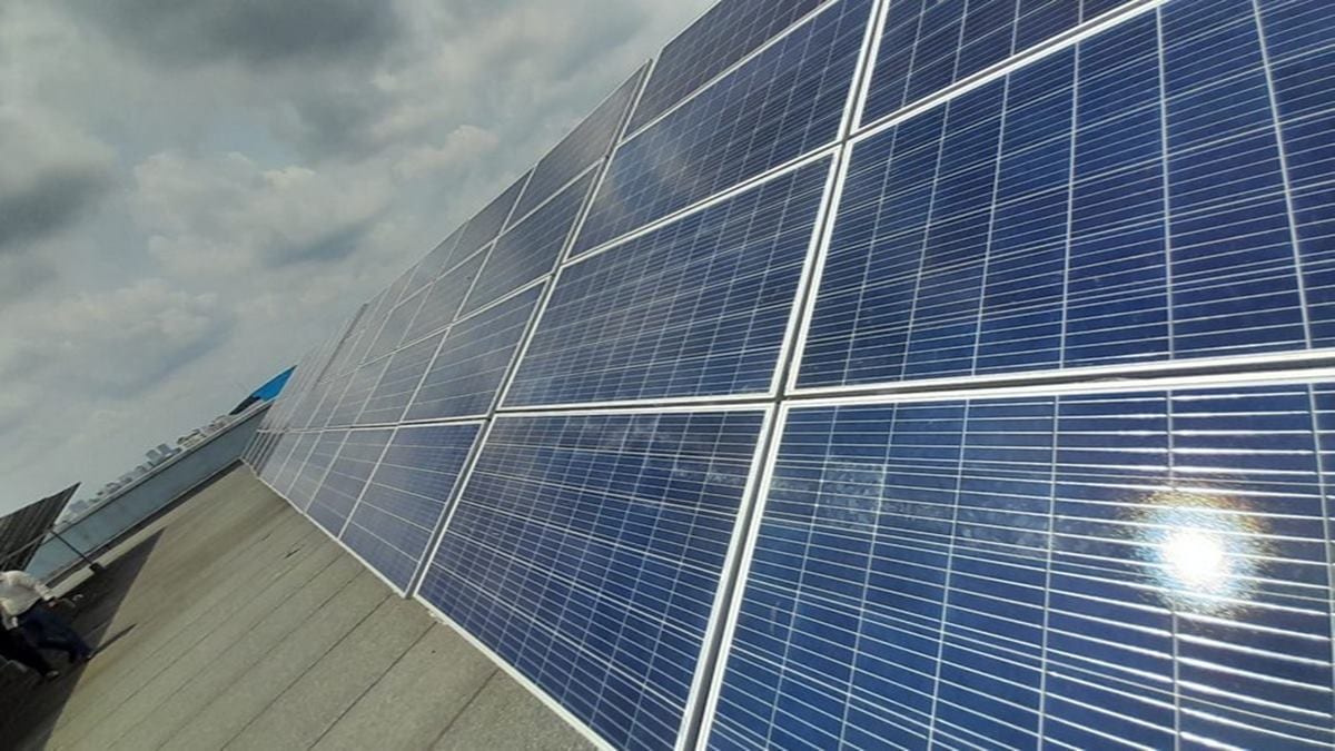 Kolkata Metro, Kolkata Metro solar power, Kolkata Metro solar power plants, Kolkata Metro net zero carbon emitter, Kolkata Metro news, Kolkata Metro latest news, indian railways, indian railways net carbon emitter,