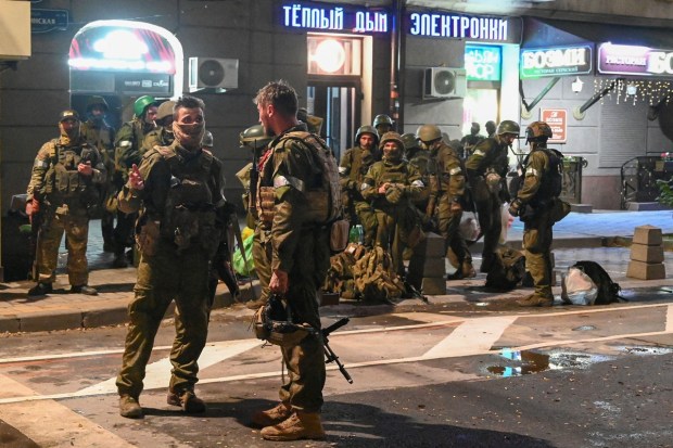 Heavily armed Russian mercenaries pulled out of the southern Russian city of Rostov overnight after halting their advance on Moscow under a deal that defused an unprecedented challenge to the authority of President Vladimir Putin. (Reuters Photo)