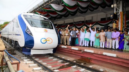 KSR Bengaluru-Dharwad, KSR Bengaluru-Dharwad train, KSR Bengaluru-Dharwad vande bharat, KSR Bengaluru-Dharwad vande bharat express, KSR Bengaluru-Dharwad vande bharat express timetable, KSR Bengaluru-Dharwad vande bharat timings, KSR Bengaluru-Dharwad vande bharat fare, KSR Bengaluru-Dharwad vande bharat significance, KSR Bengaluru-Dharwad vande bharat frequency, KSR Bengaluru-Dharwad vande bharat stoppages,