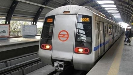 Delhi Metro, Delhi Metro news, Delhi Metro latest news, Delhi Metro alcohol norms, Delhi Metro alcohol allowed, Delhi Metro carrying alcohol, does Delhi Metro allow alcohol, can we travel with alcohol in Delhi Metro, is liquor allowed in Delhi Metro, is alcohol bottle allowed in Delhi Metro, Delhi Metro alochol shop, Delhi Metro alcohol norms,