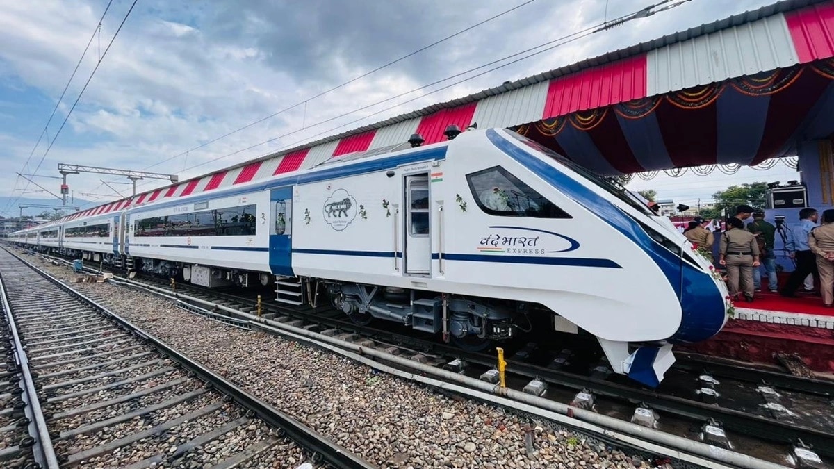 Vande Bharat Express, Vande Bharat Express for bihar, Vande Bharat Express for bihar and jharlhand, Vande Bharat Express trial run, ranchi-patna vande bharat express, ranchi patna vande bharat express timings, patna ranchi vande bharat express stoppages,